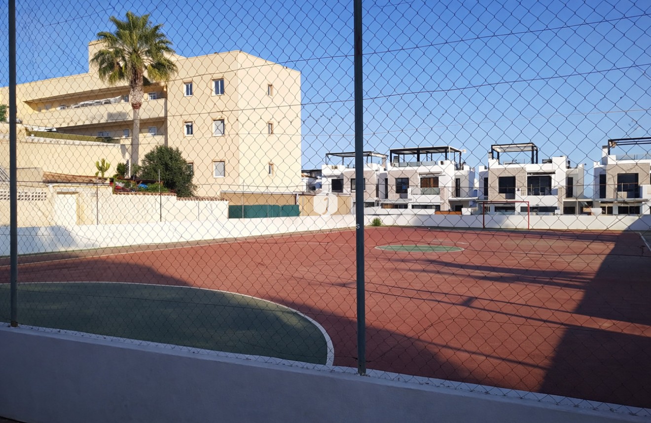Aus zweiter Hand - Wohnung -
Lomas de Caboroig - Costa Blanca