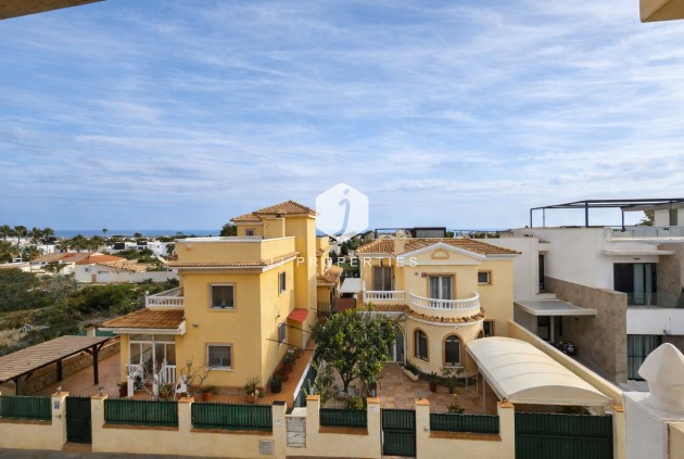 Aus zweiter Hand - Wohnung -
Lomas de Caboroig - Costa Blanca
