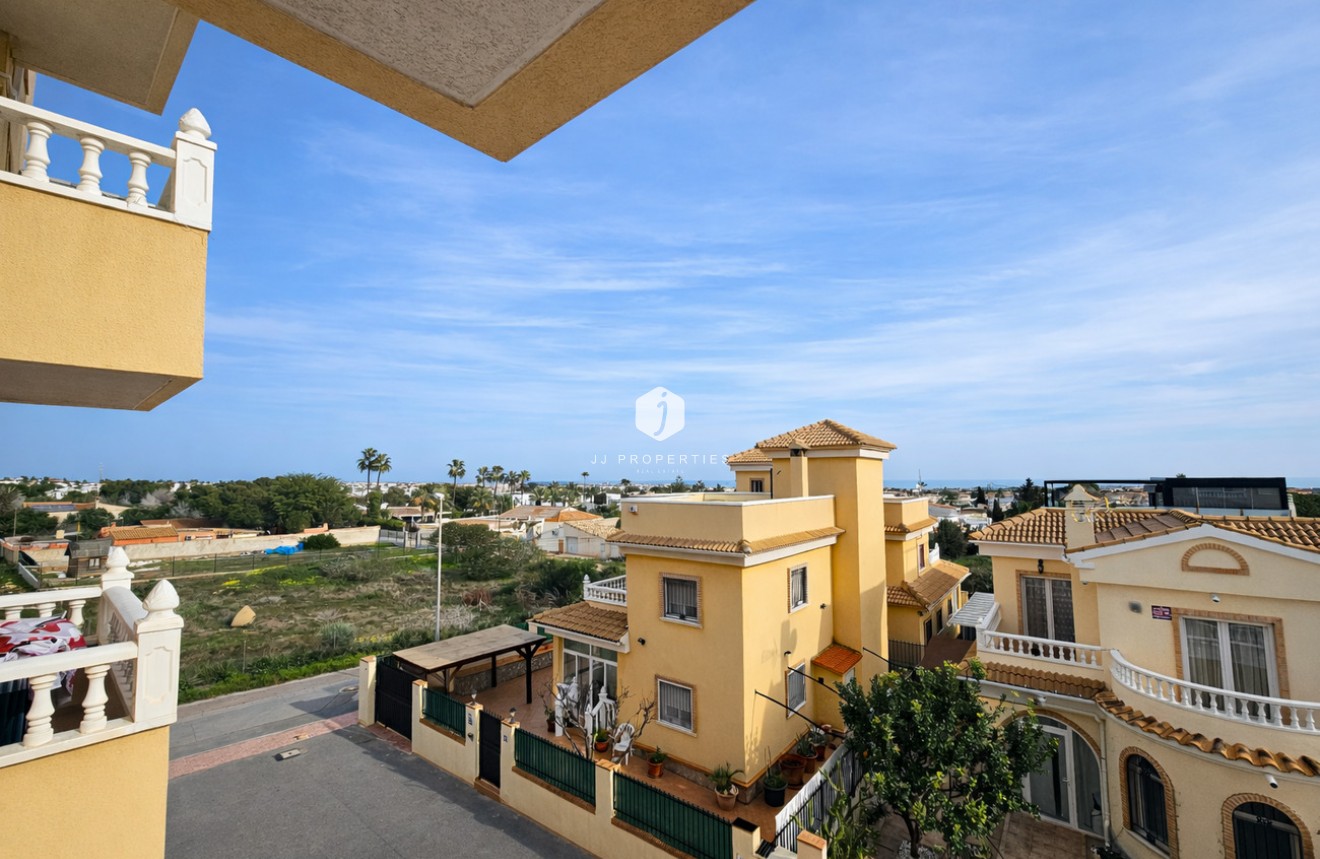 Aus zweiter Hand - Wohnung -
Lomas de Caboroig - Costa Blanca