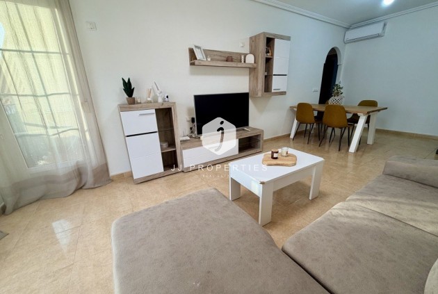 Resale - Apartment / flat -
Dolores - Costa Blanca