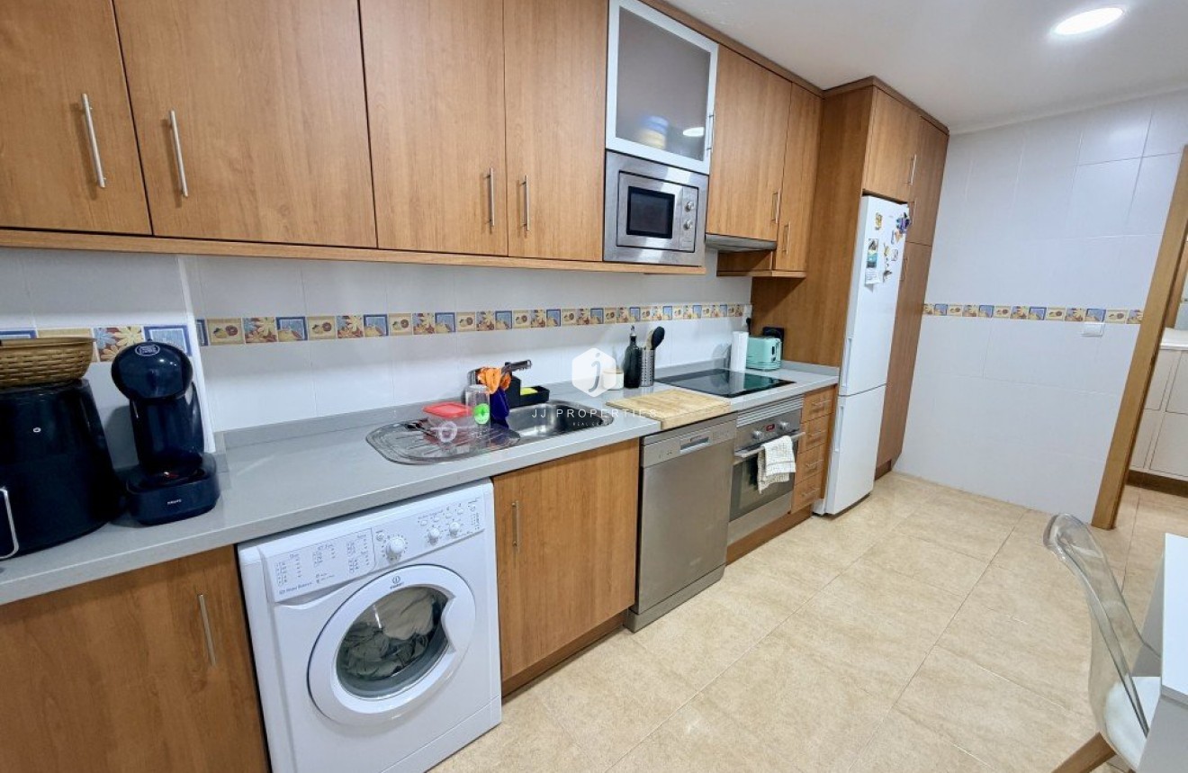 Resale - Apartment / flat -
Dolores - Costa Blanca