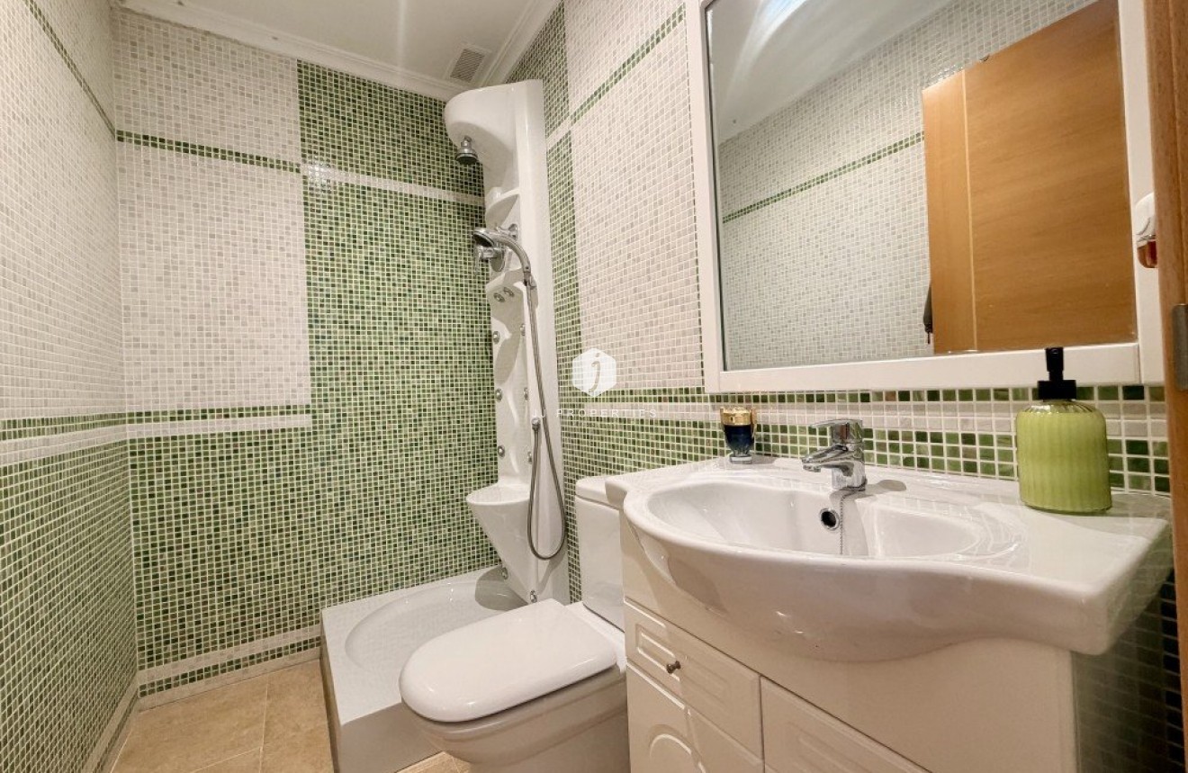 Resale - Apartment / flat -
Dolores - Costa Blanca