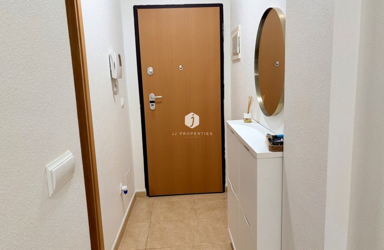 Resale - Apartment / flat -
Dolores - Costa Blanca