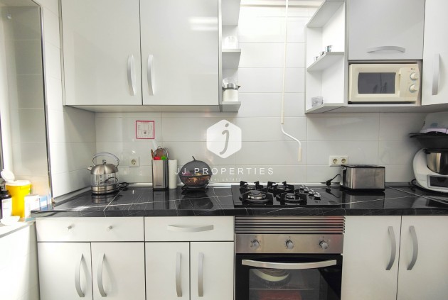 Resale - Chalet -
Torrevieja - Costa Blanca