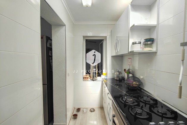 Resale - Chalet -
Torrevieja - Costa Blanca