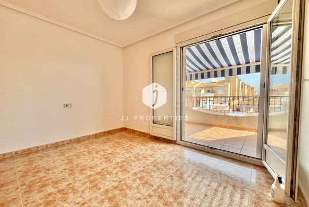 Resale - Chalet -
Orihuela Costa - Playa Flamenca