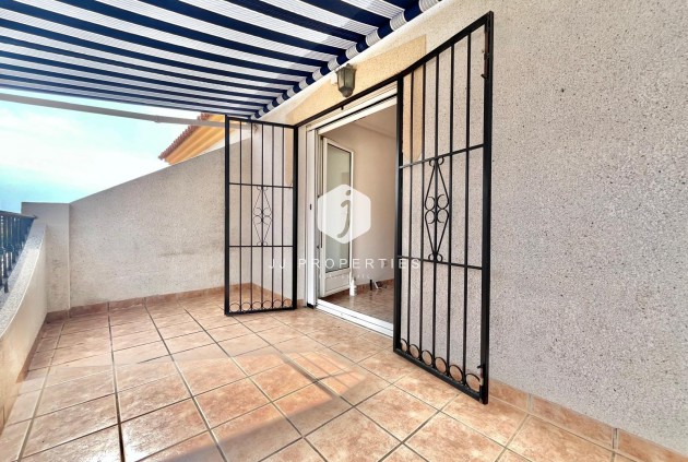 Resale - Chalet -
Orihuela Costa - Playa Flamenca