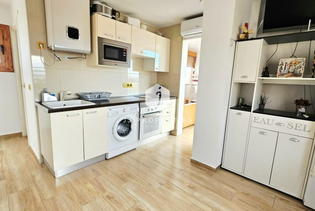 Resale - Apartment / flat -
Torrevieja - Nueva Torrevieja