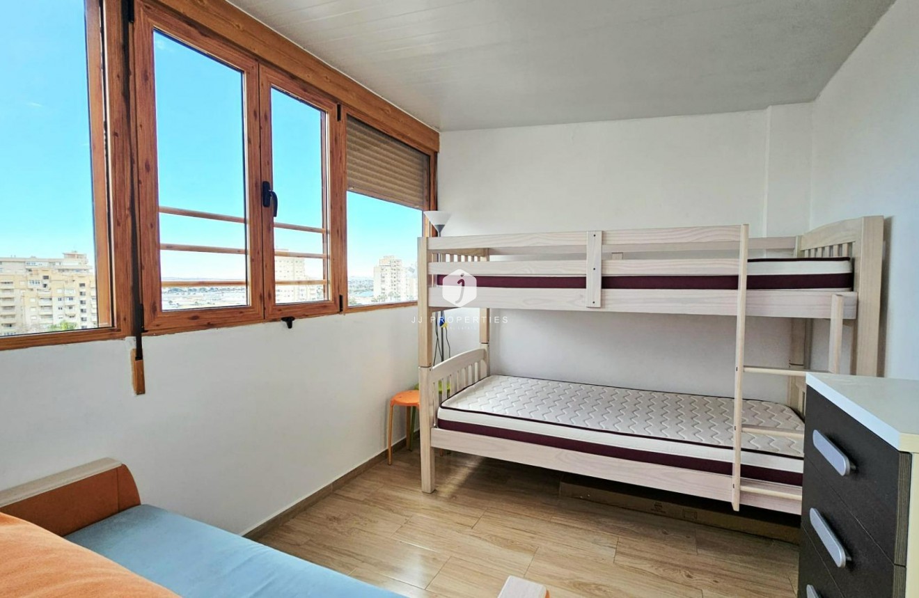 Resale - Apartment / flat -
Torrevieja - Nueva Torrevieja