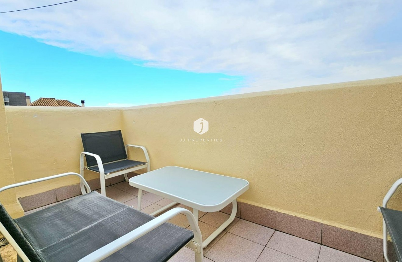 Resale - Apartment / flat -
Torrevieja - Nueva Torrevieja