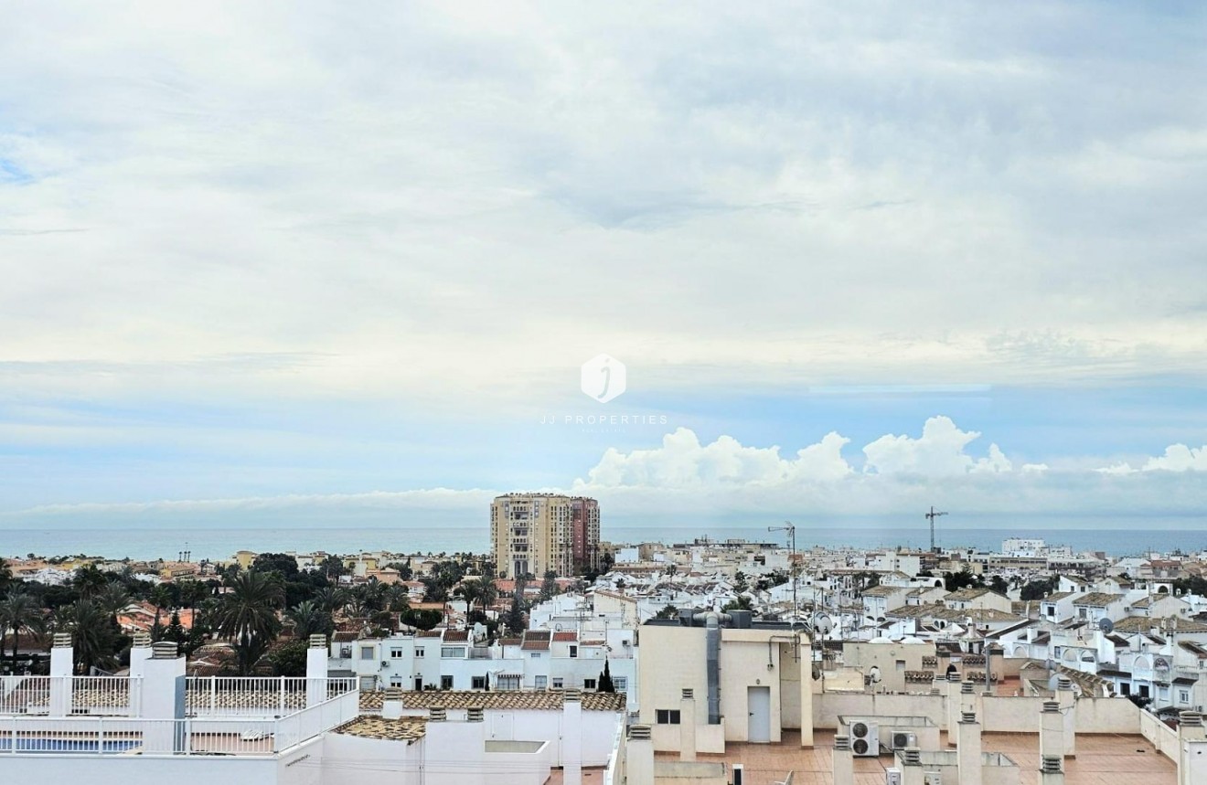 Resale - Apartment / flat -
Torrevieja - Nueva Torrevieja