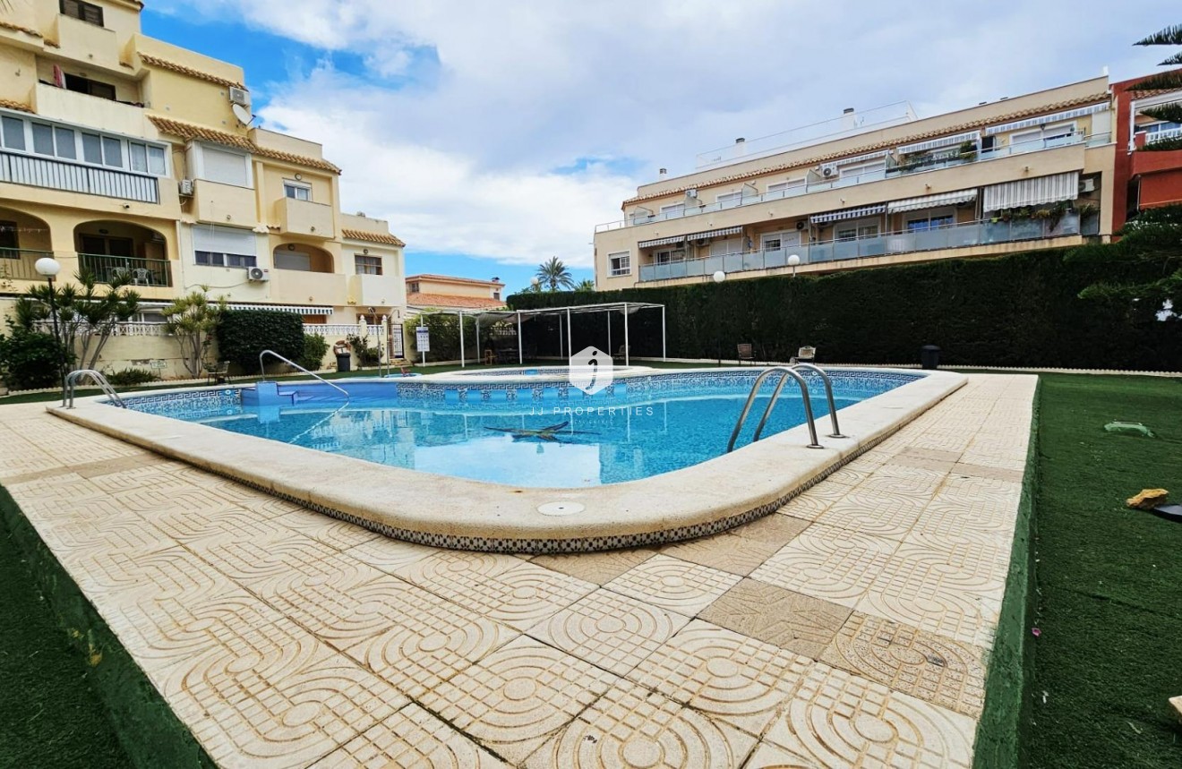 Resale - Apartment / flat -
Torrevieja - Nueva Torrevieja