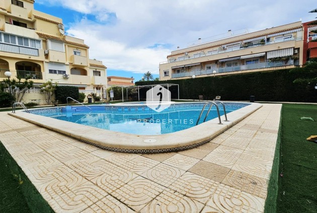 Resale - Apartment / flat -
Torrevieja - Nueva Torrevieja