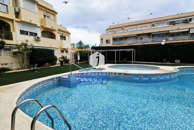 Resale - Apartment / flat -
Torrevieja - Nueva Torrevieja