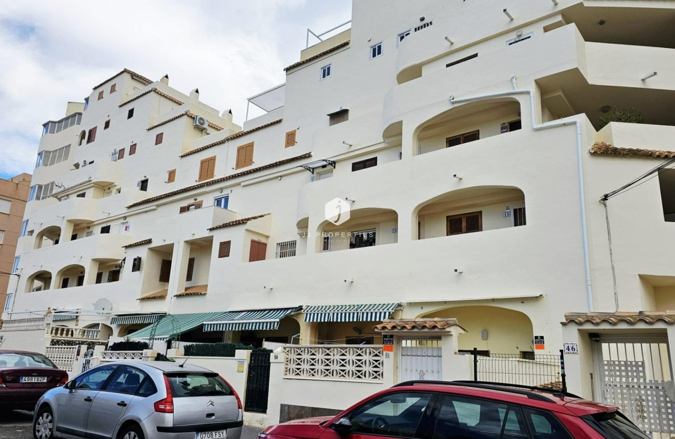Resale - Apartment / flat -
Torrevieja - Nueva Torrevieja