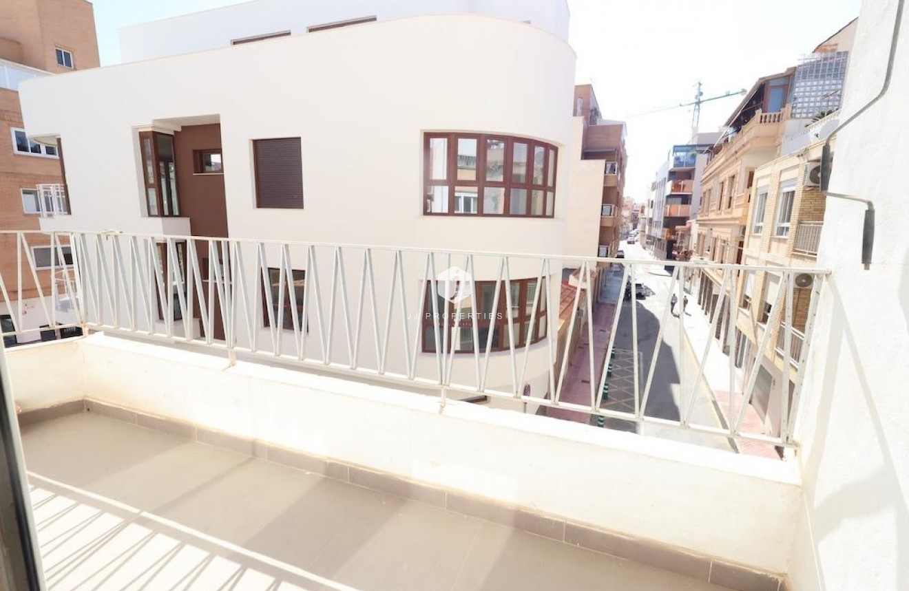 Segunda mano - Apartamento / piso -
Torrevieja - Costa Blanca