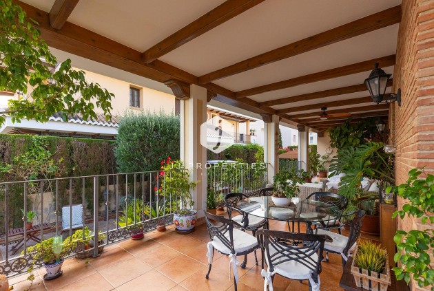 Resale - Villa -
Torrevieja - La veleta