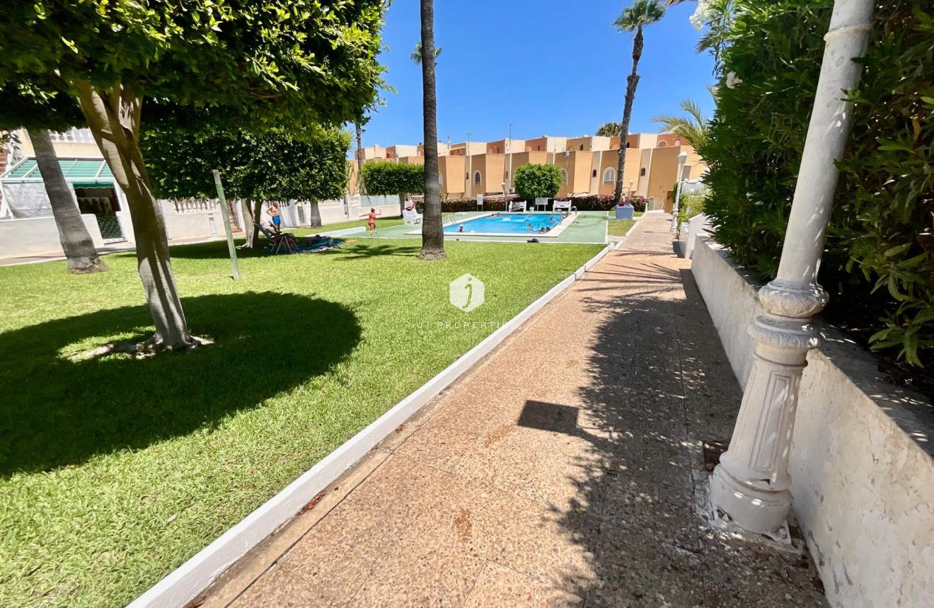 D'occasion - Bungalow -
Torrevieja - Torreblanca