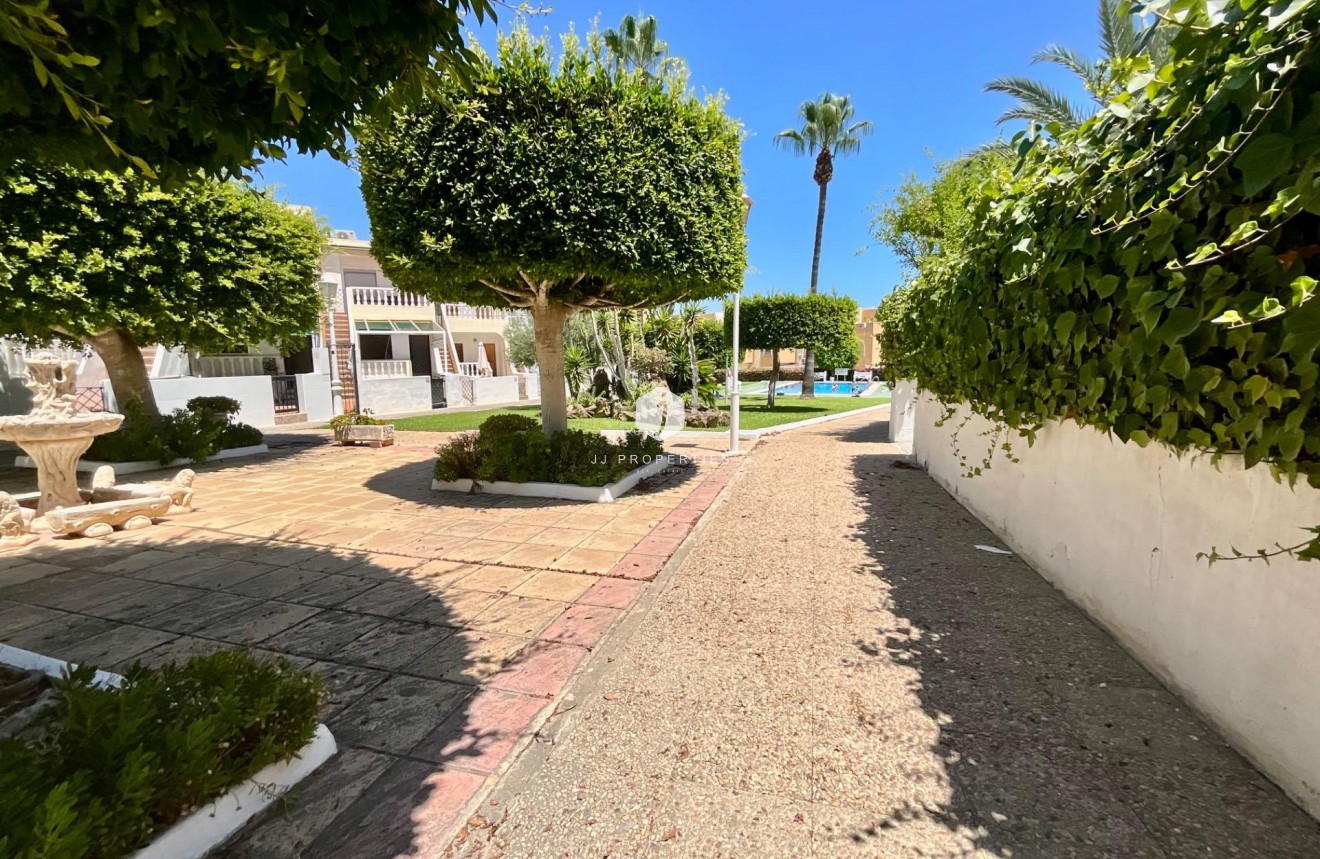 D'occasion - Bungalow -
Torrevieja - Torreblanca