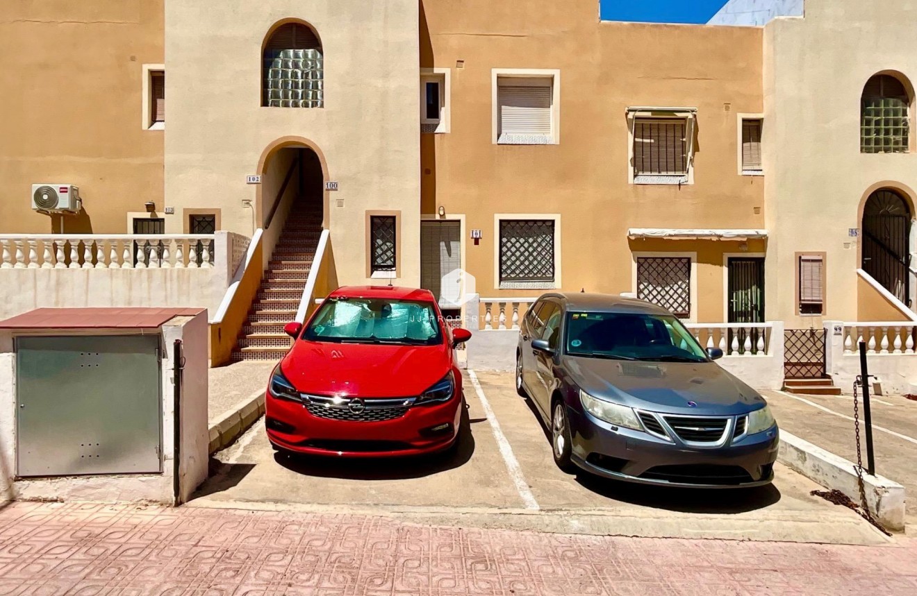 D'occasion - Bungalow -
Torrevieja - Torreblanca