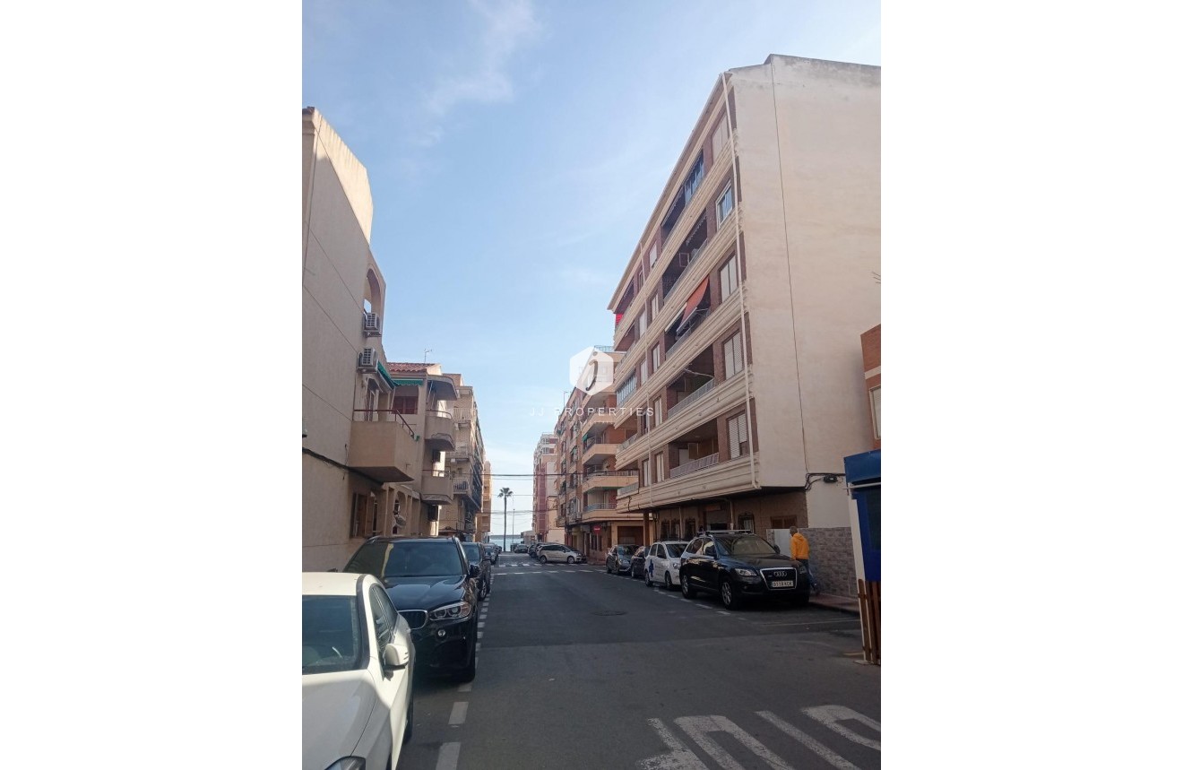 Aus zweiter Hand - Wohnung -
Torrevieja - Acequion
