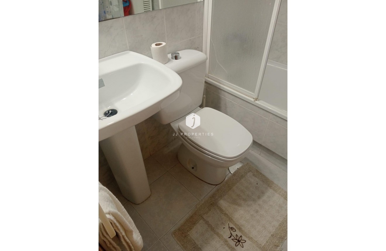 Aus zweiter Hand - Wohnung -
Torrevieja - Acequion