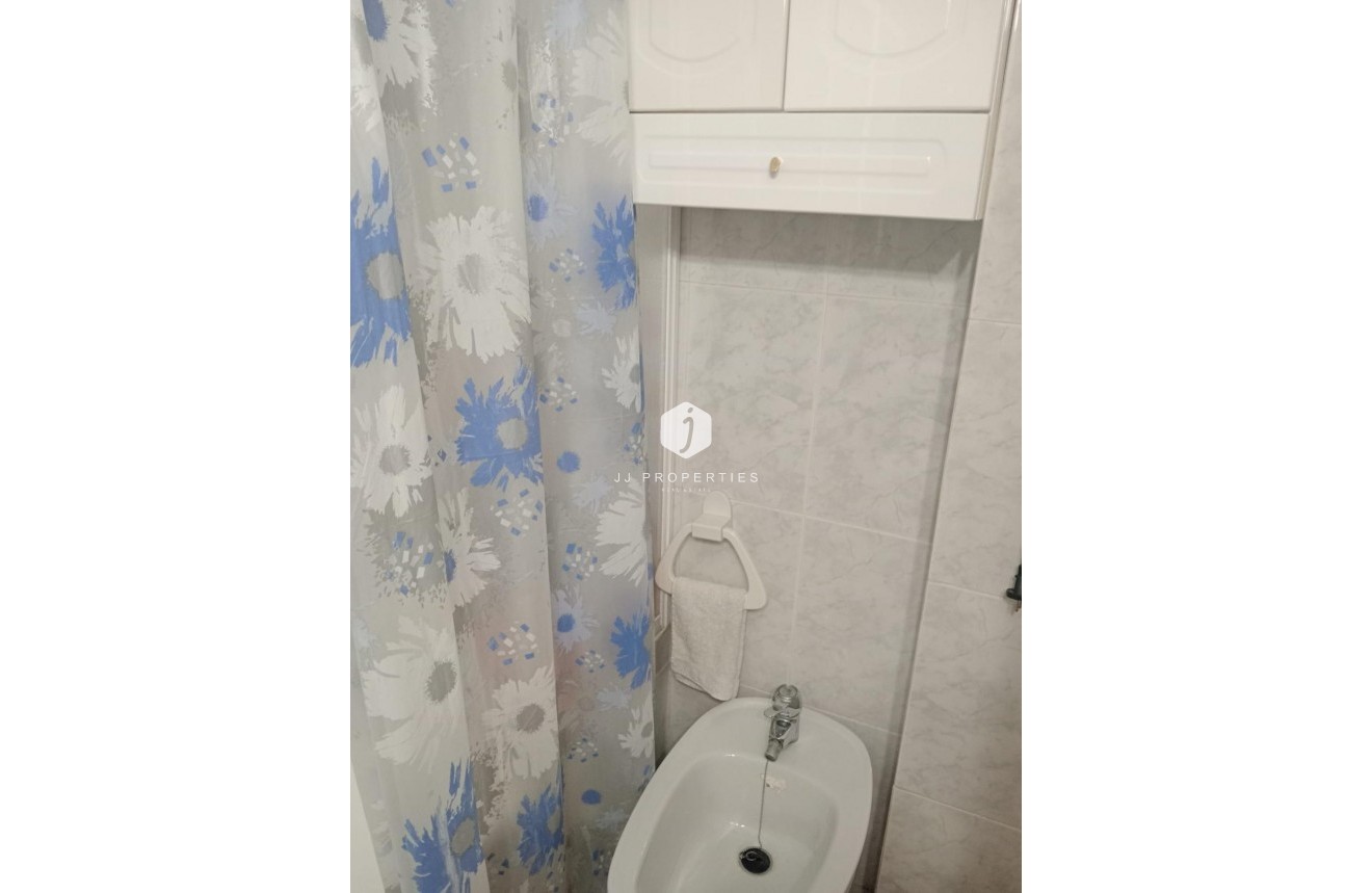 Aus zweiter Hand - Wohnung -
Torrevieja - Acequion