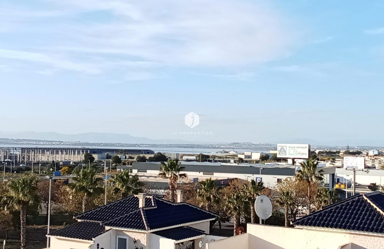 Resale - Penthouse -
Torrevieja - La veleta