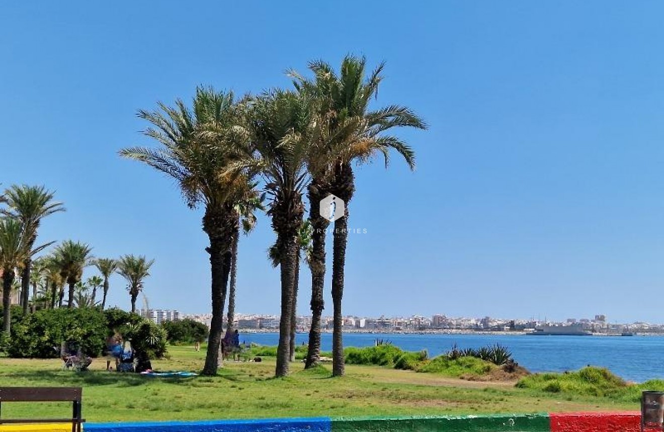 Resale - Penthouse -
Torrevieja - La veleta