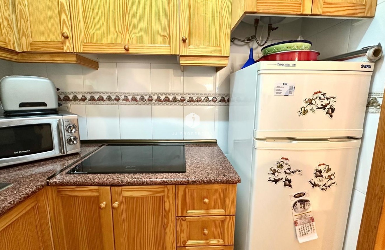 Resale - Apartment / flat -
Torrevieja - Centro