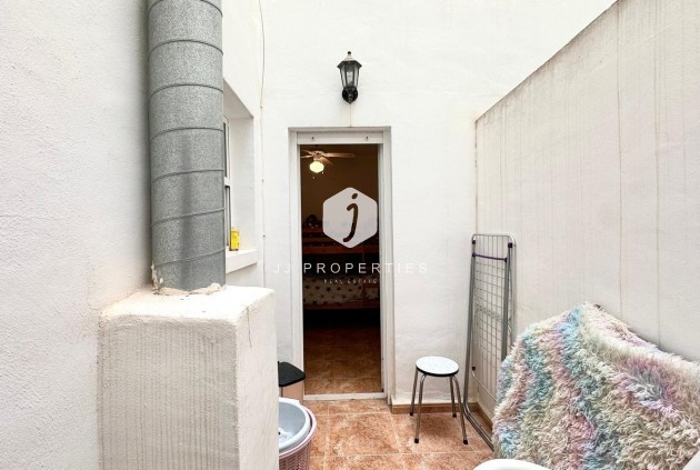 Resale - Apartment / flat -
Torrevieja - Centro