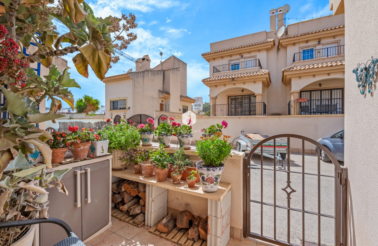 Resale - Chalet -
San Miguel de Salinas - Inland