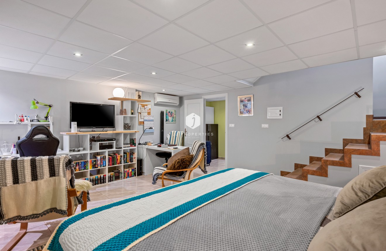 Resale - Chalet -
San Miguel de Salinas - Inland