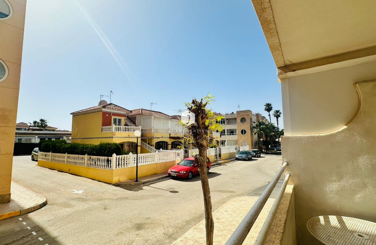 Resale - Apartment / flat -
Torrevieja - Costa Blanca