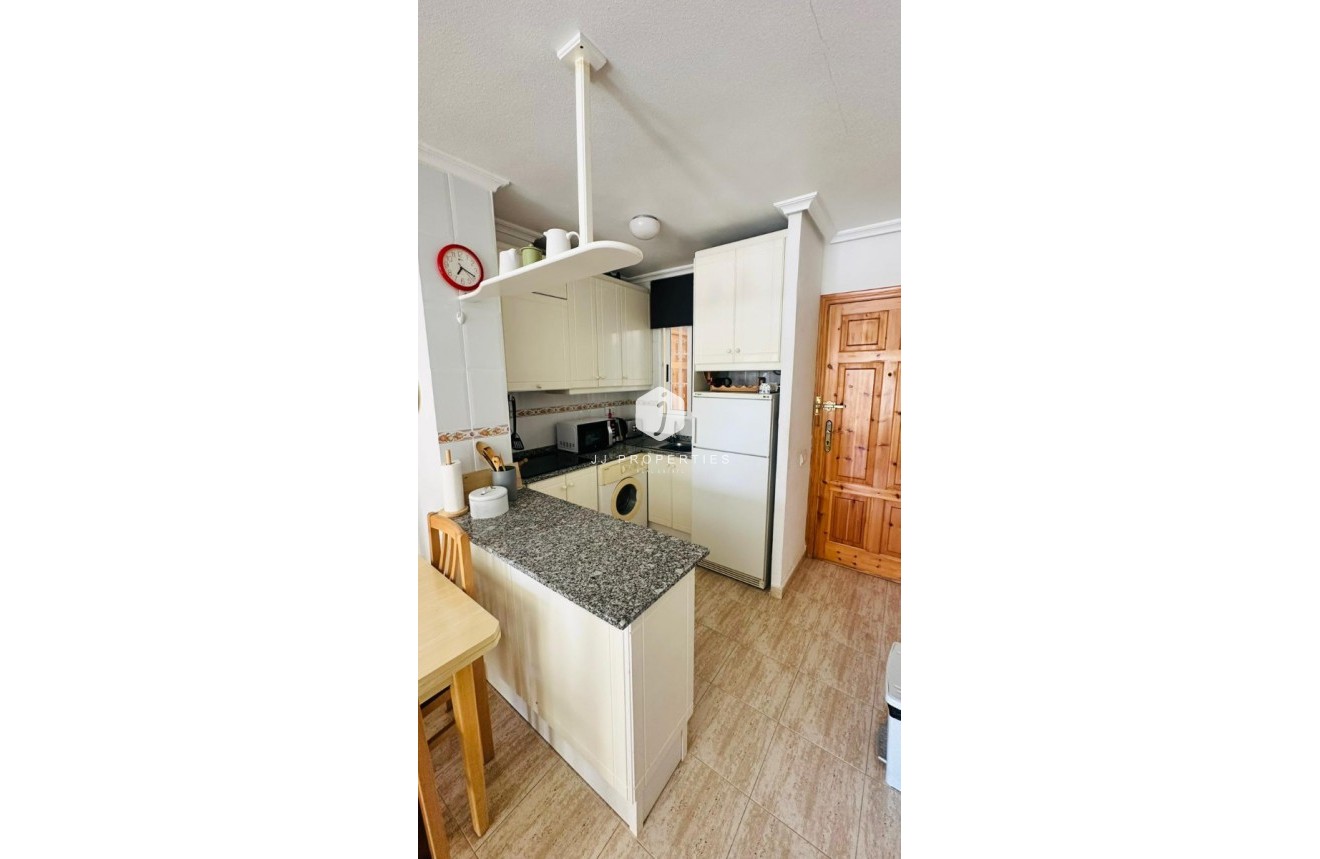Resale - Apartment / flat -
Torrevieja - Costa Blanca