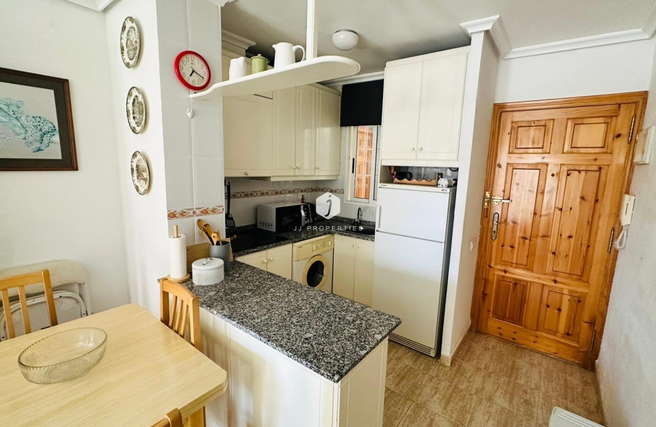 Resale - Apartment / flat -
Torrevieja - Costa Blanca