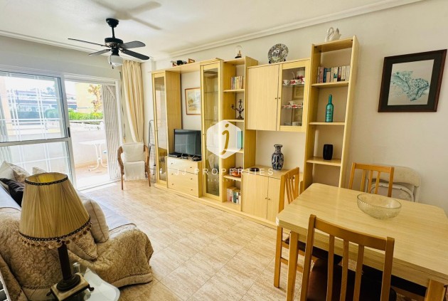 Resale - Apartment / flat -
Torrevieja - Costa Blanca
