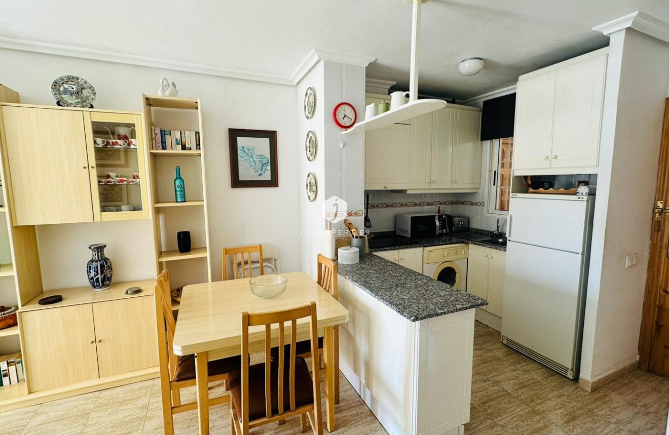 Resale - Apartment / flat -
Torrevieja - Costa Blanca