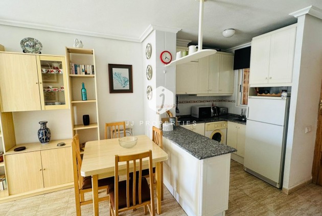 Resale - Apartment / flat -
Torrevieja - Costa Blanca