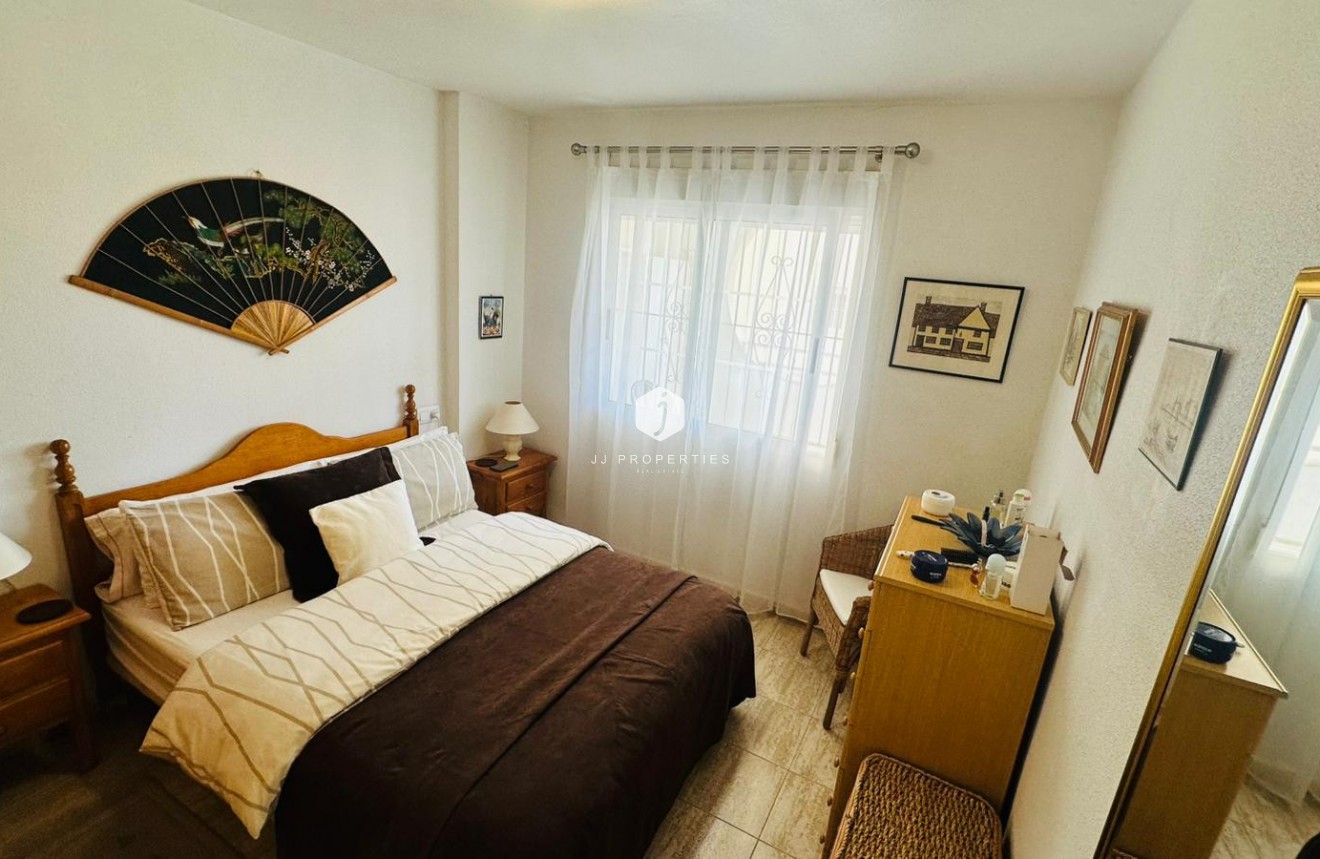 Resale - Apartment / flat -
Torrevieja - Costa Blanca
