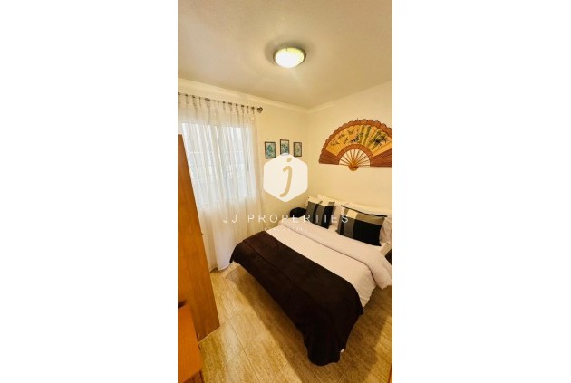 Resale - Apartment / flat -
Torrevieja - Costa Blanca