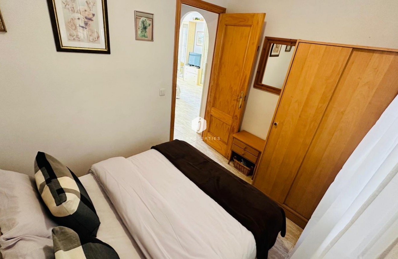 Resale - Apartment / flat -
Torrevieja - Costa Blanca