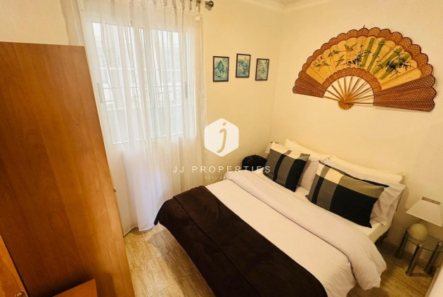 Resale - Apartment / flat -
Torrevieja - Costa Blanca