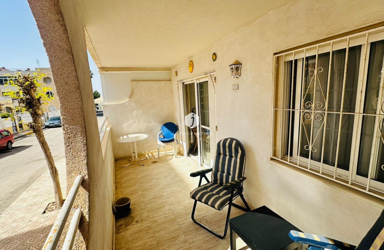 Resale - Apartment / flat -
Torrevieja - Costa Blanca