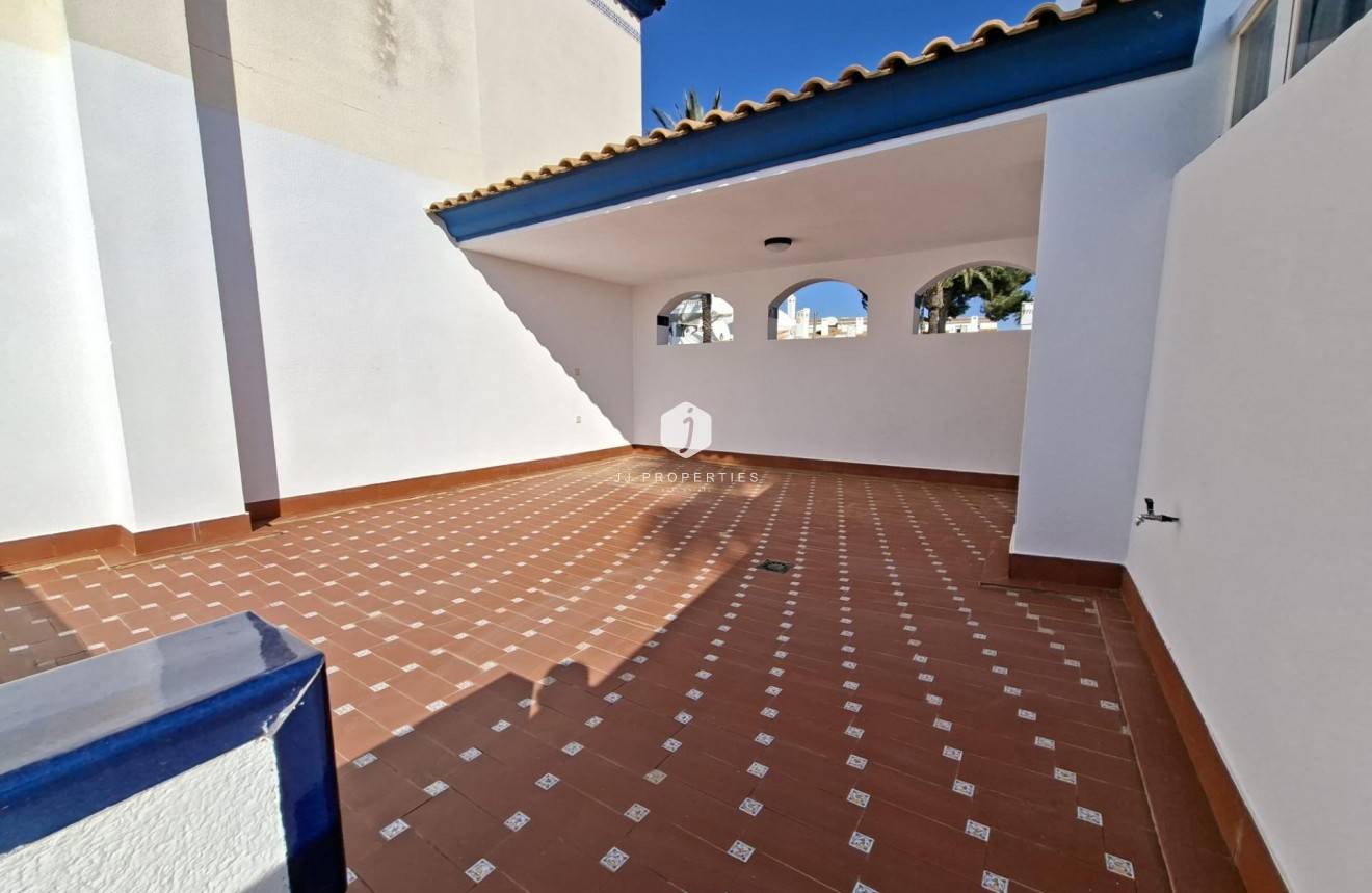Resale - Bungalow -
Orihuela Costa - Villamartín-las Filipinas