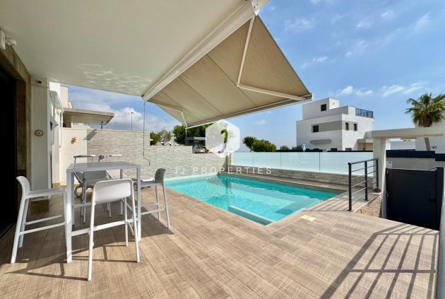 Resale - Villa -
San Miguel de Salinas - Bellavista
