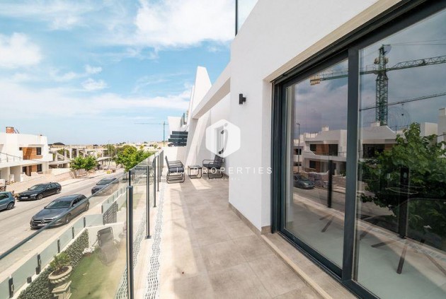 Resale - Apartment / flat -
San Miguel de Salinas - Inland