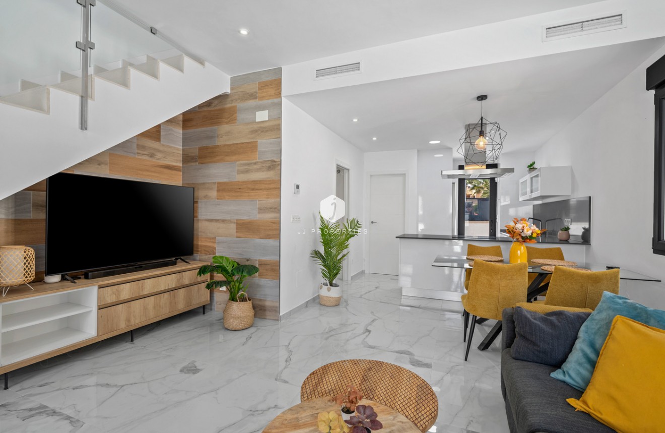 Resale - Villa -
Torrevieja - Costa Blanca