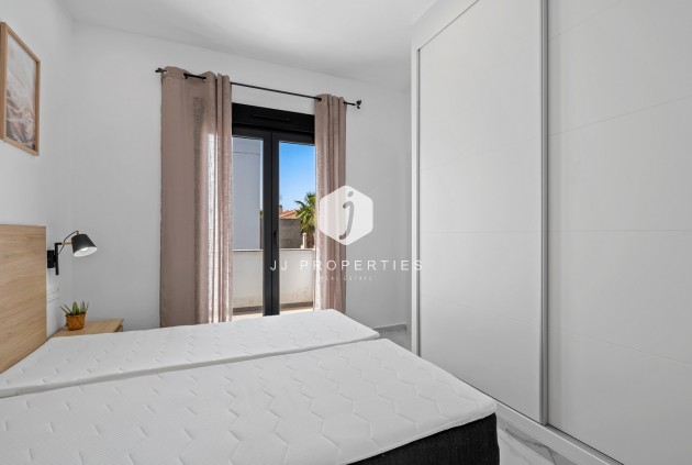 Resale - Villa -
Torrevieja - Costa Blanca