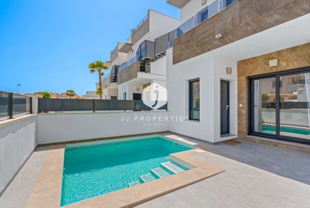 Resale - Villa -
Torrevieja - Costa Blanca